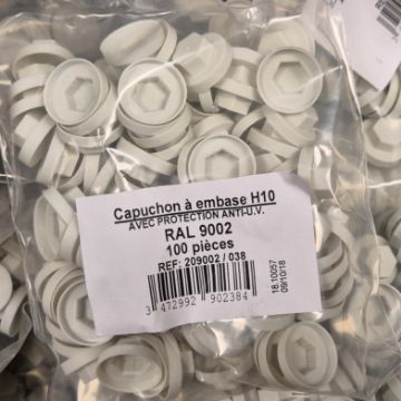 f18d81f631714f3697bb90121f075b02