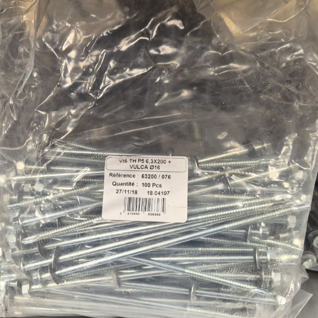 6b74488921574addb24d7b5c0fafa9ef